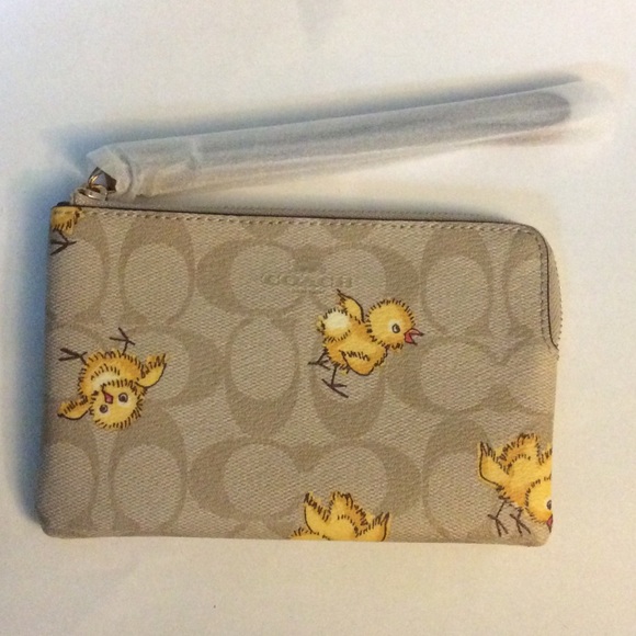Authentic Coach Chick Wristlet NWT - Picture 4 of 4